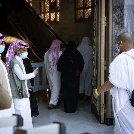 تخصيص (51) باباً خدمة لقاصدي المسجد الحرام