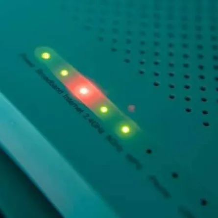 جهاز الراوتر- الصورة من موقع unsplash.com