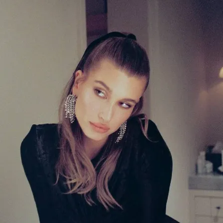 الصورة من صفحة هايلي بيبر على انستغرام