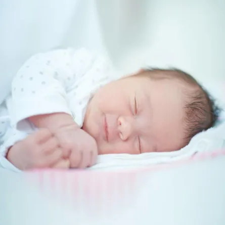 صورة لرضيع نائم