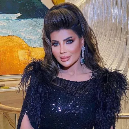 مجوهرات النجمات في مهرجان الضيافة بدبي