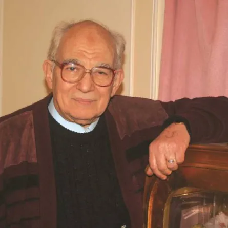 رشوان توفيق - الصورة من أرشيف المحرر