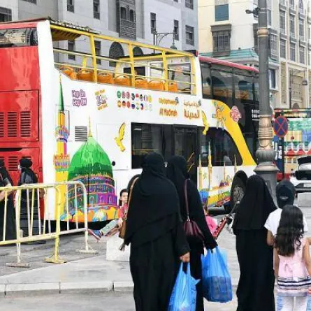 الحافلة السياحية في المدينة المنورة