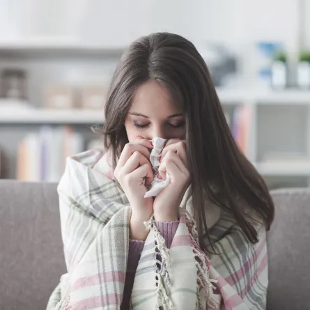 صورة لحامل تبكي وتعاني من التوتر