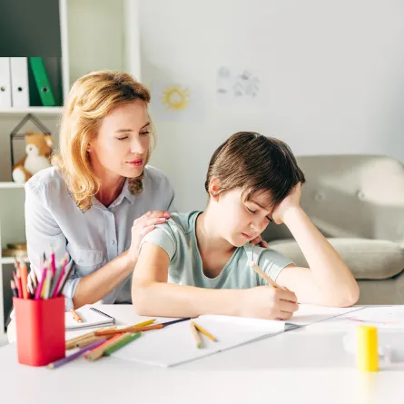 ابني يعاني من التأخر الدراسي: ماهي الأسباب وطرق العلاج؟