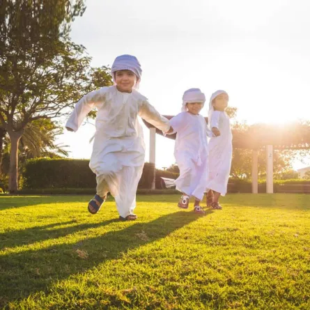 صورة لأطفال من الخليج العربي