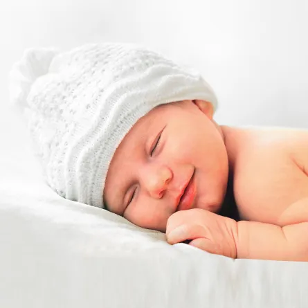 صورة لطفل رضيع نائم