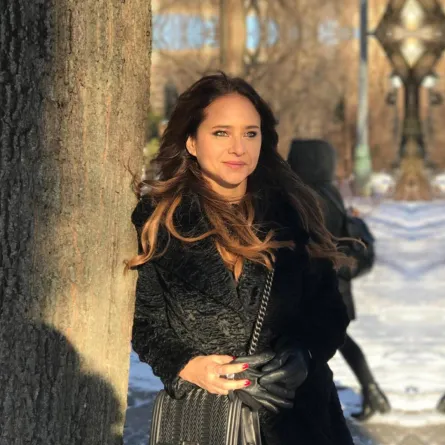 إطلالات نيللي كريم