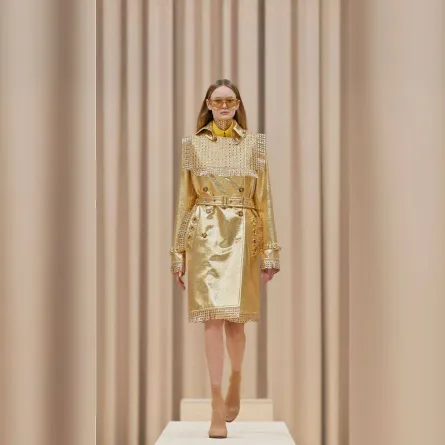 تصاميم أحزمة  موضة خريف 2021 من بربري  Burberry