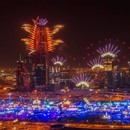 صورة تعكس أضواء موسم الرياض