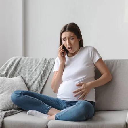    صورة لحامل تعاني من  انقباضات منتظمة   