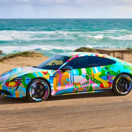 بورشة تايكان أول سيارة رياضية كهربائية