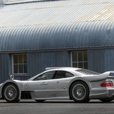 سيارة المرسيدس المعروضة للبيع بخمسة ملايين دولار