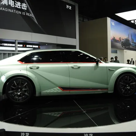 صالون ميكا دراجون الكهربائية