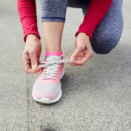 أحذية رياضية لإطلالات مريحة وعصرية