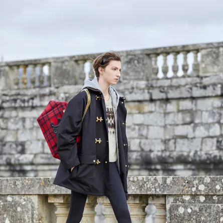 حقيبة كاروهات بلون زاهي من سيلين  Celine