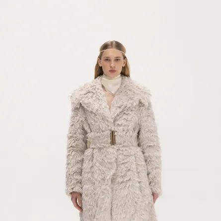 موديلات معاطف بأحزمة لشتاء 2022 من بفزا  Bevza