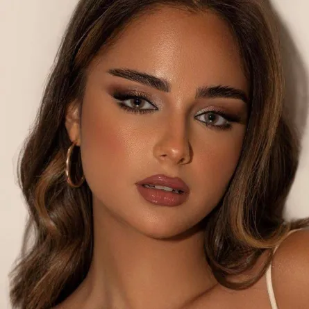 مكياج سموكي بني