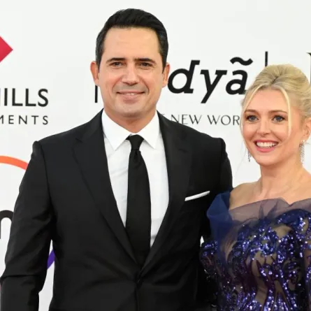 النجم ظافر العابدين وزوجته - الصورة من المسؤول الإعلامي لمهرجان القاهرة السينمائي