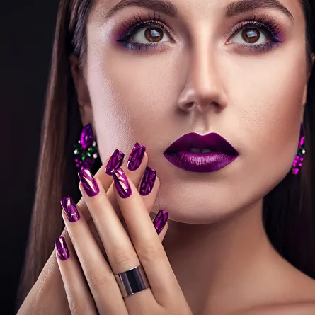 موديلات مناكير ناعمة موضة شتاء 2022