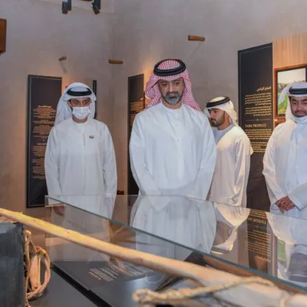 ولي عهد عجمان يفتتح متحف مصفوت - الصورة من "وام"