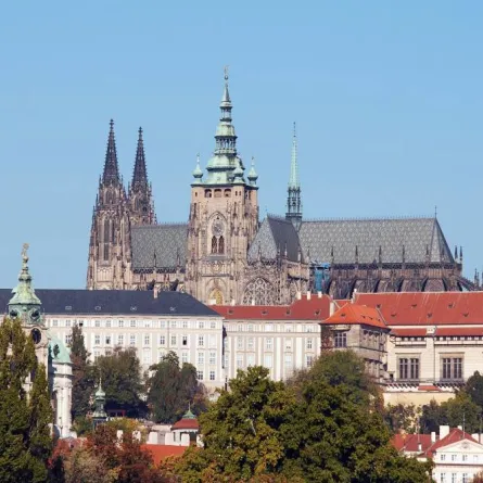 رحلة شتوية إلى براغ 
