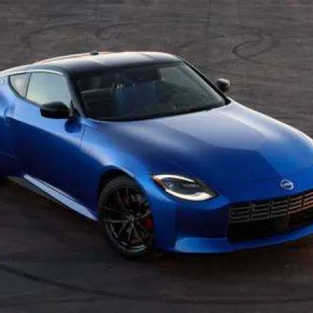 نيسان تطلق أيقونتها الرياضية Z GT500