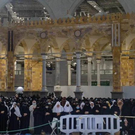 جهود الكوادر النسائية في خدمة زائرات بيت الله