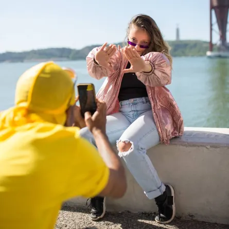 خطوات اتبعيها عند وقوع شجار بين الأصدقاء 