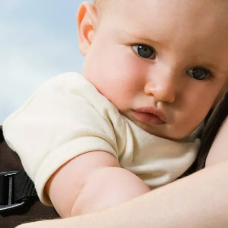 صورة لطفل مريض