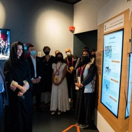 جولة بيل غيتس مع وزيرة الدولة لشؤون التعاون الدولي ريم الهاشمي في إكسبو دبي