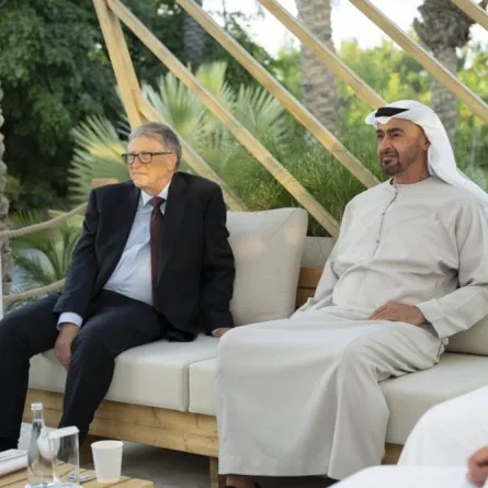 محمد بن زايد وبيل غيتيس - الصورة من حساب محمد بن زايد على تويتر