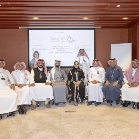 السياحة السعودية تطلق برنامج تدريب المدربين المتخصصين في الإرشاد السياحي - الصورة من حساب الوزارة على تويتر
