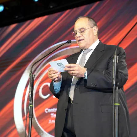 صادق الصباح - الصورة من المكتب الإعلامي لشركة الصباح