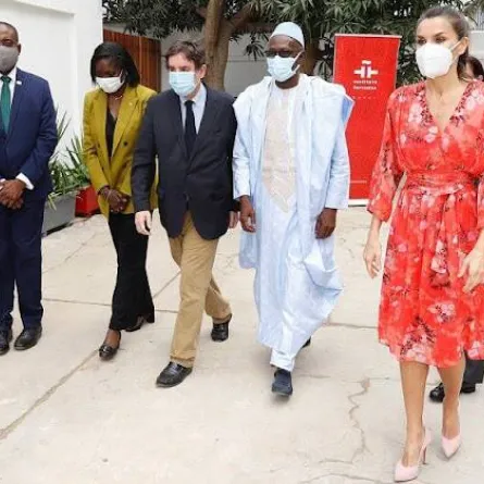 الملكة ليتيزيا تفتتح معهد ثربانتس بالسنغال- الصورة من موقع New my Royals