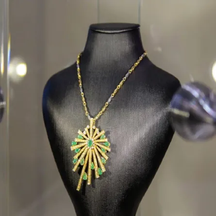 مجوهرات أردنية تليق بالعبايات الخليجية من "أنا عربية"