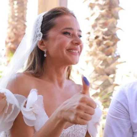 نيللي كريم - الصورة من حسابها على الفيس بوك