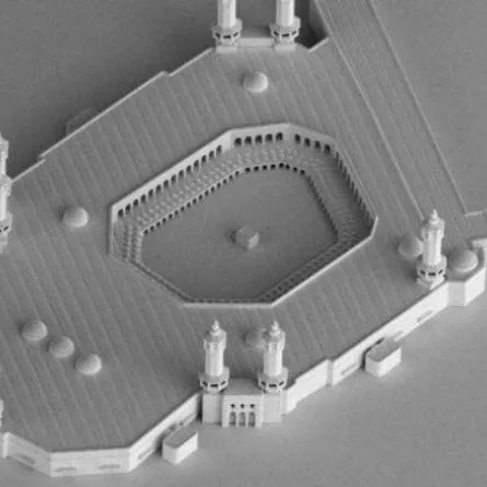 قامت شركة  "IQS nano"بابتكار هذا المجسم. الصورة من تويتر AlAinBusiness