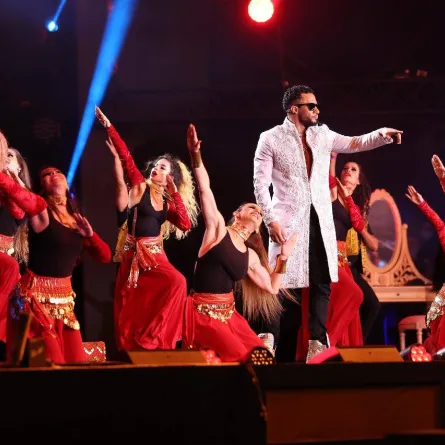 محمد رمضان من الحفل - الصورة من المكتب الإعلامي لشركة "الياسري"