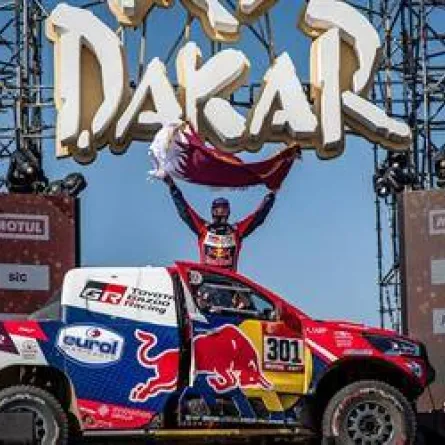 السعودية تستقبل مركبات المشاركين في رالي داكار 2022