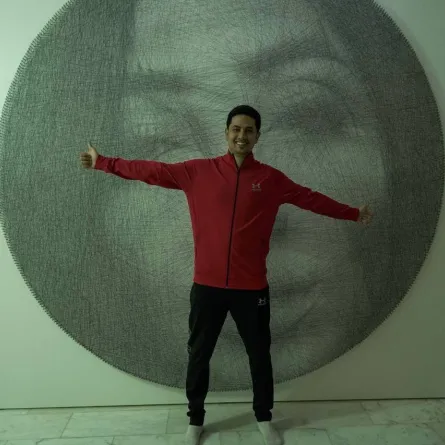 عراقي يدخل "جينيس" بأكبر لوحة عن البهاق