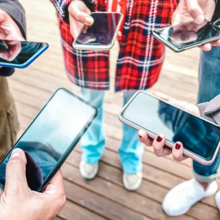 أبرزها iphone 13 pro max.. أغلى 3 هواتف رائدة في 2021