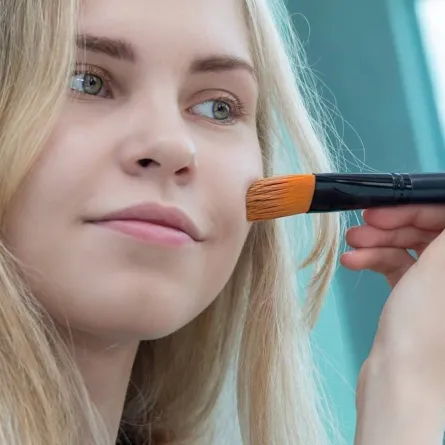 مكياج خافي العيوب