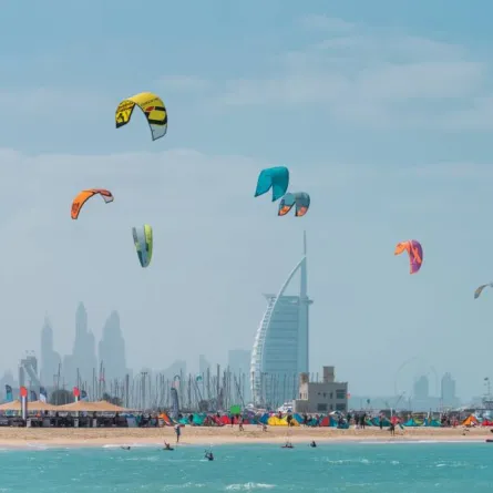 الوجهات السياحية في الإمارات - الصورة من وام