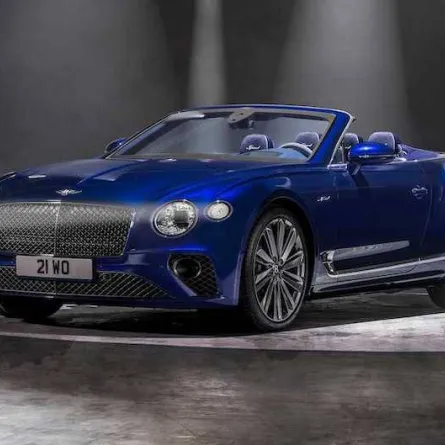 بنتلي السعودية تستعرض قوة سياراتها الخارقة على مضمار سباق الفورمولا 1 بجدة