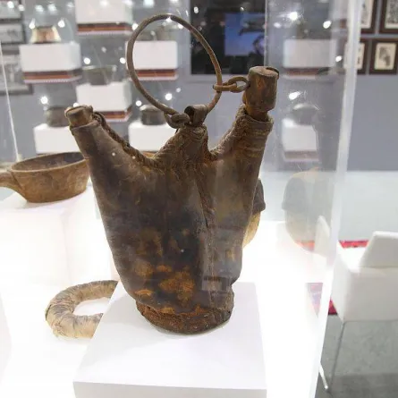 الركوة تعيد زوار المعرض للعهد النبوي - الصورة من واس