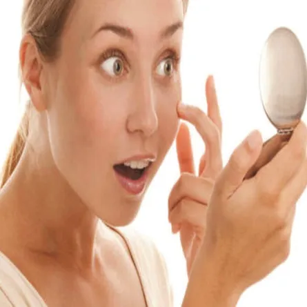 صورة لحامل تعاني من جفاف العين