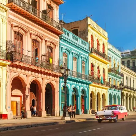 لقطة في في وسط العاصمة الكوبيّة، هافانا