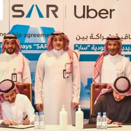 اتفاقية شراكة بين "سار" و "أوبر" في نقل المسافرين من وإلى محطاتها