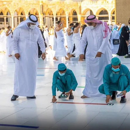 رفع سقف الإجراءات الاحترازية داخل المسجد الحرام - الصورة من موقع رئاسة شؤون الحرمين